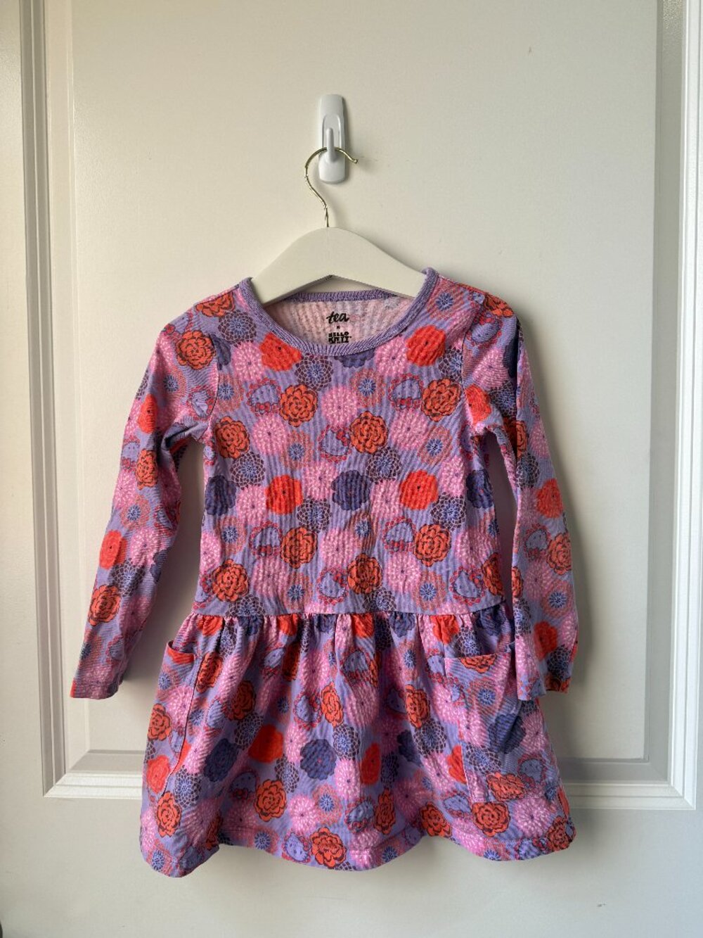 Tea x Hello Kitty collab Long Sleeve Dress (Purple rosette print, pockets)